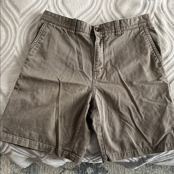 Eddie Bauer Men's Brown Flat Front Shorts - Picture 1 of 3